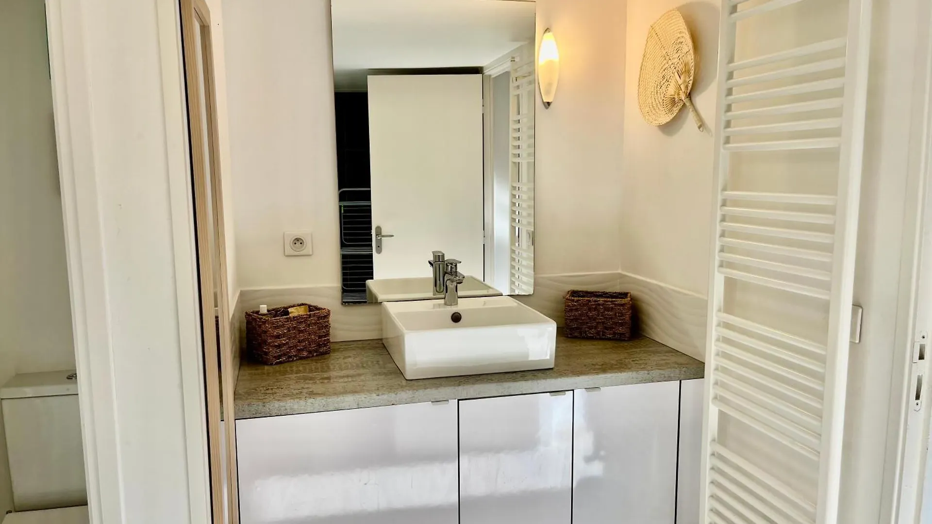 Apartment Appartement Deux Pieces Donnant Sur Un Jardin Antibes